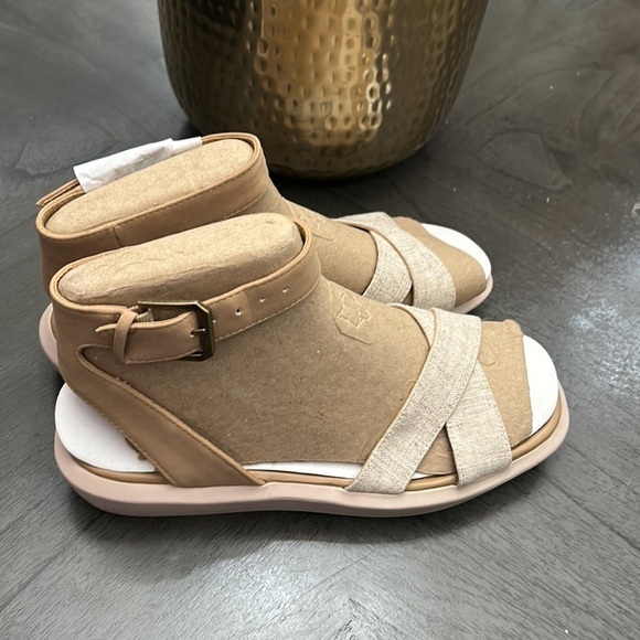 Naturalizer Porcelain Jamila Gladiator Sandal (WIDE) - Picture 5 of 10